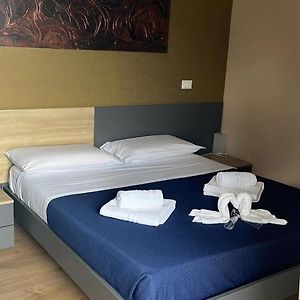Camera con letto king size